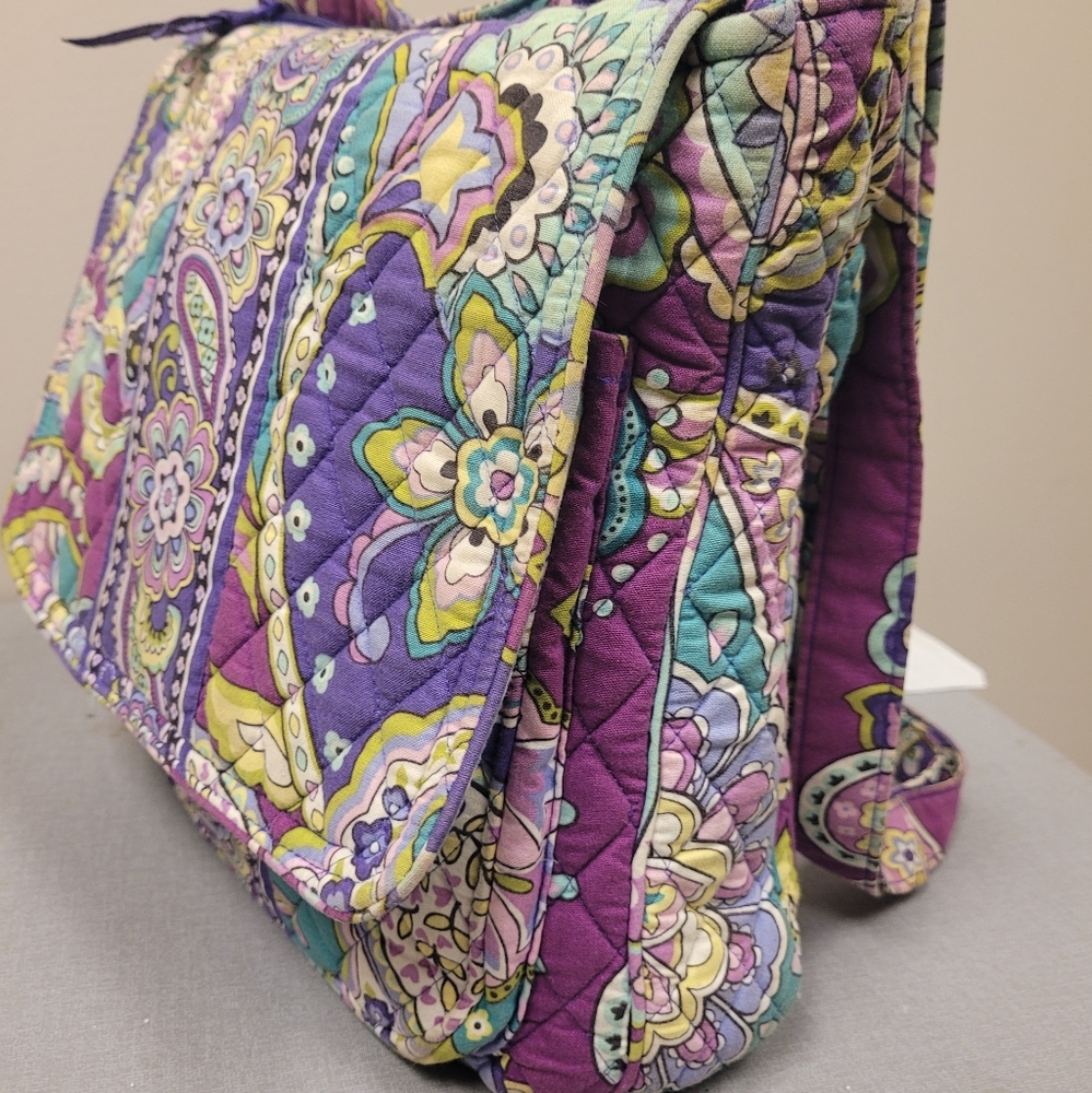 Vera Bradley Mailbag Crossbody Purse. Retired Signature Print, "Heather"!